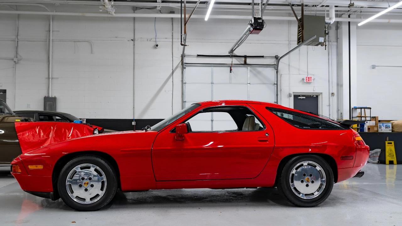 1988 Porsche 928 S4 - Image 3 of 31