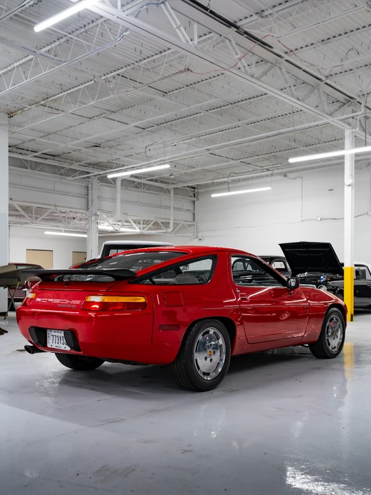 1988 Porsche 928 S4 - Image 6 of 31