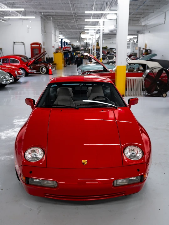 1988 Porsche 928 S4 - Image 10 of 31
