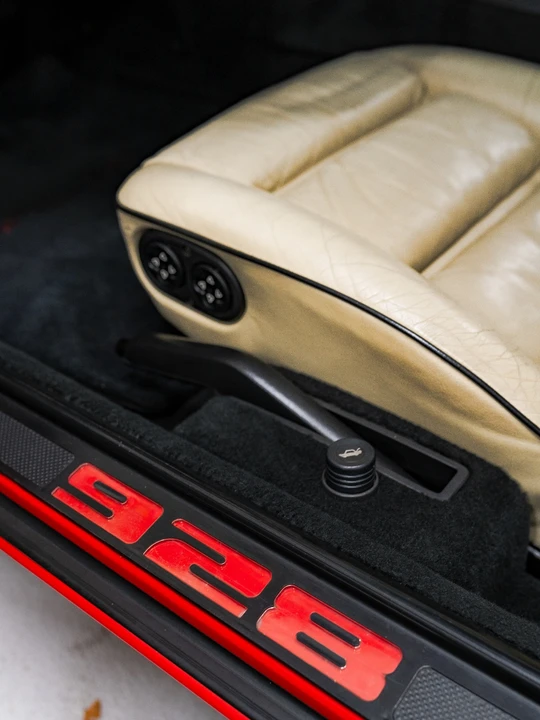1988 Porsche 928 S4 - Image 22 of 31