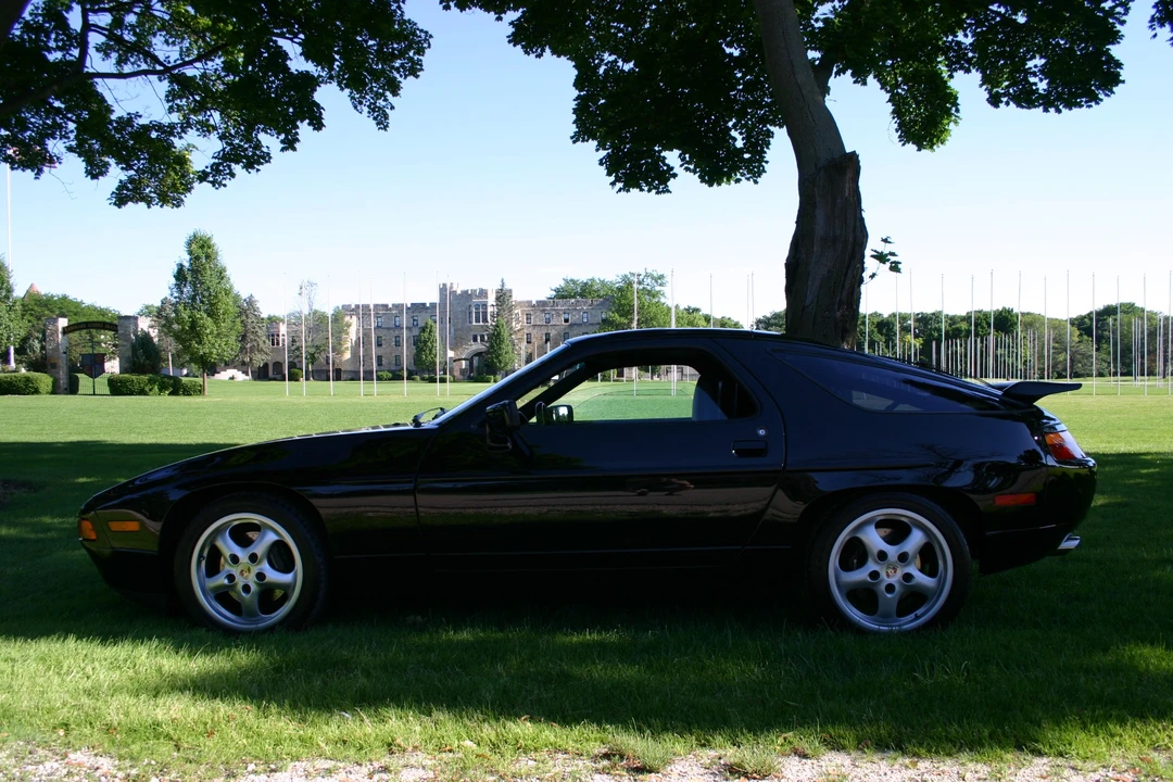 1988 Porsche 928 S4 - Image 24 of 31
