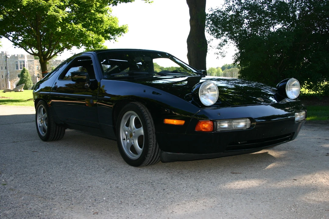 1988 Porsche 928 S4 - Image 3 of 31
