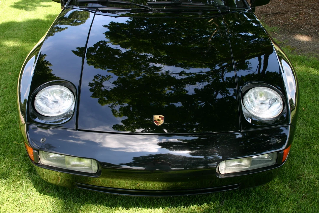 1988 Porsche 928 S4 - Image 8 of 31