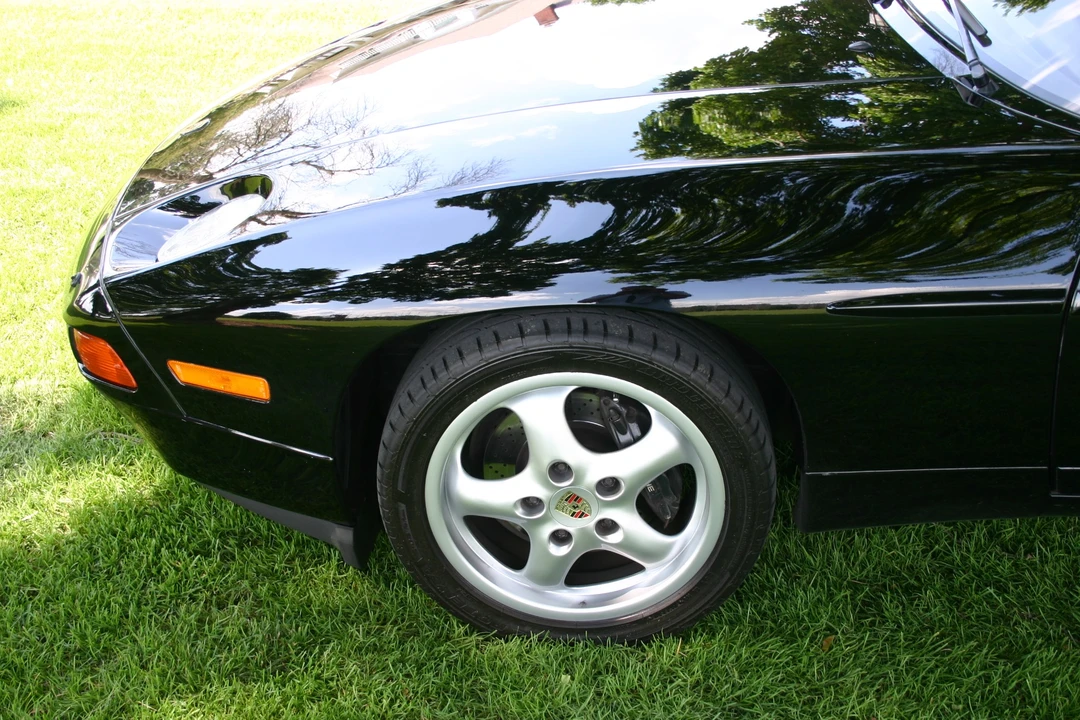 1988 Porsche 928 S4 - Image 25 of 31
