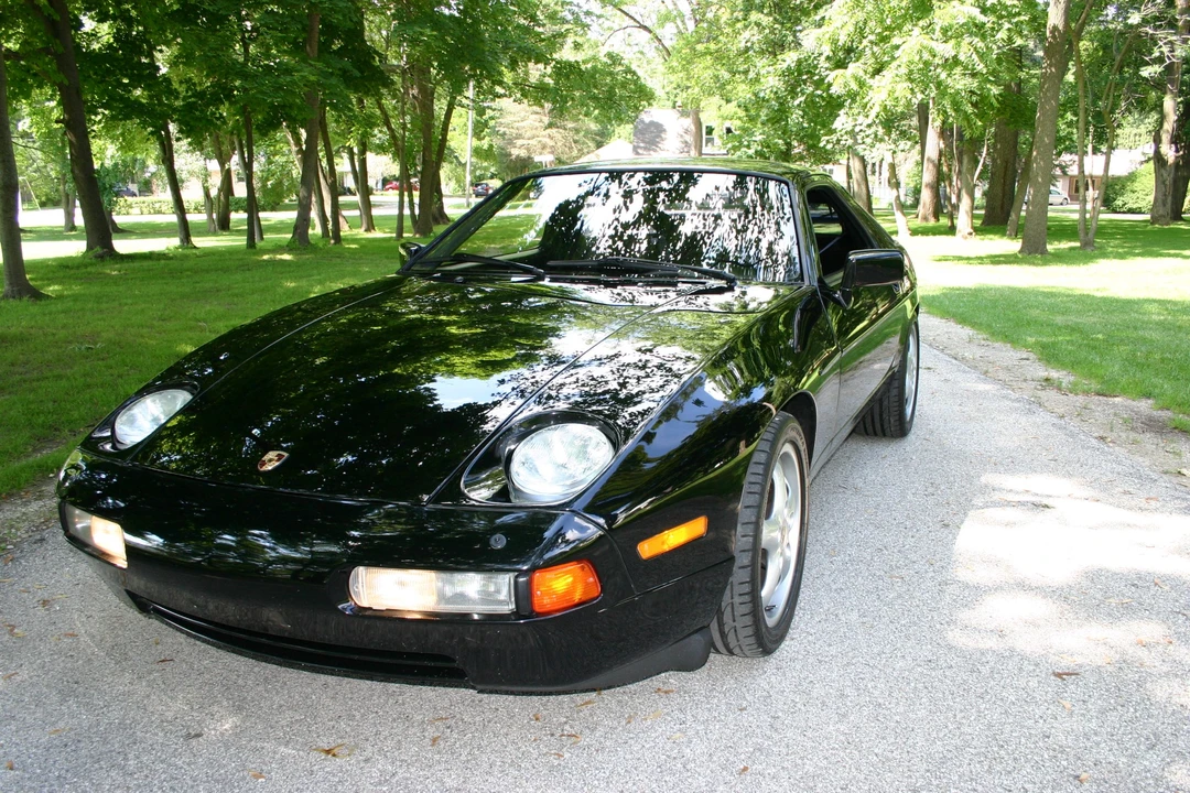 1988 Porsche 928 S4 - Image 12 of 31