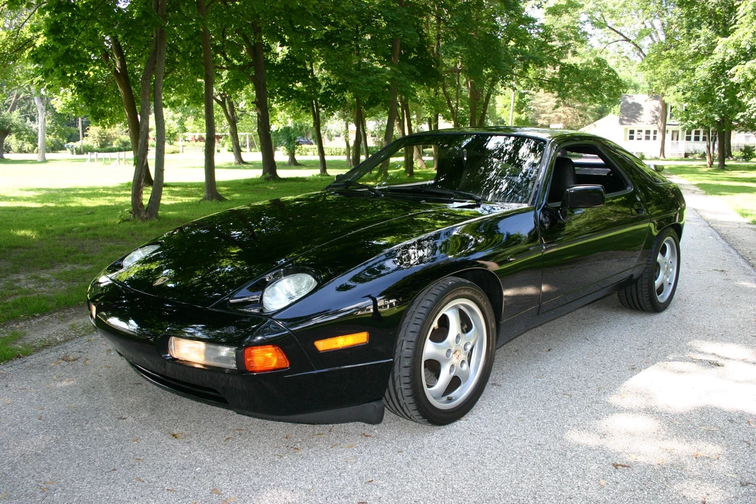 1988 Porsche 928 S4 - Image 15 of 31