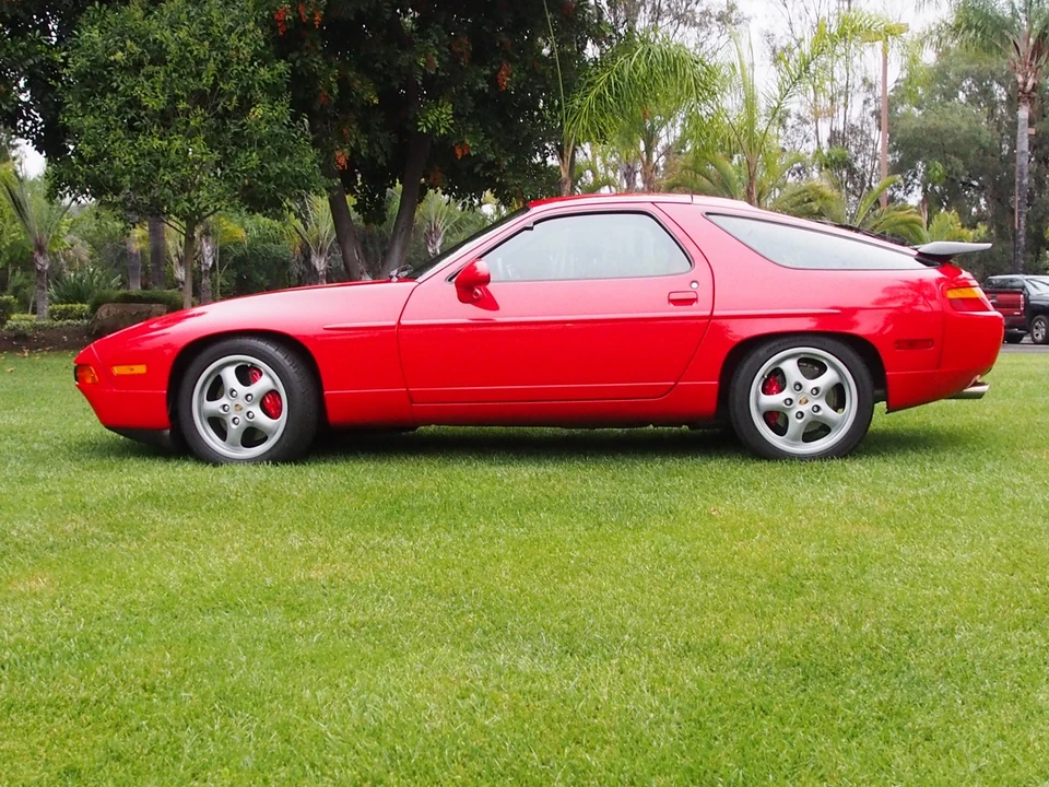 1988 Porsche 928 S4 - Image 14 of 31