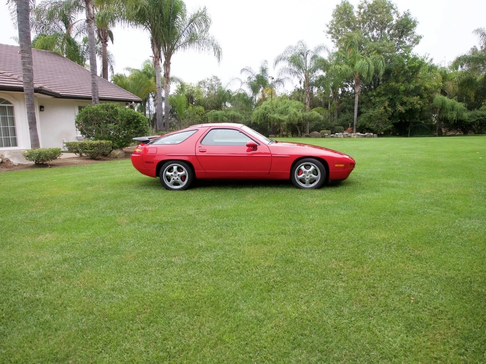 1988 Porsche 928 S4 - Image 9 of 31