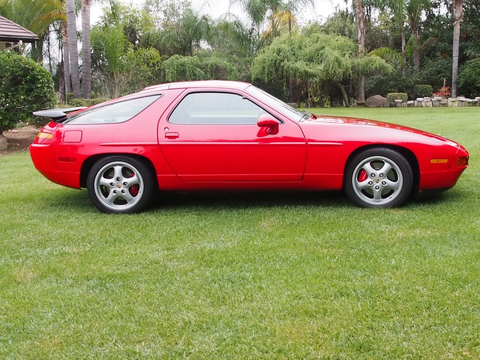 1988 Porsche 928 S4 - Image 8 of 31