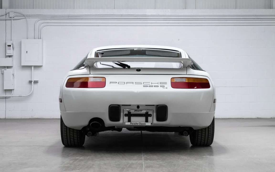 1988 Porsche 928 S4 - Image 9 of 31