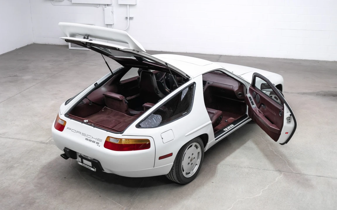 1988 Porsche 928 S4 - Image 18 of 31