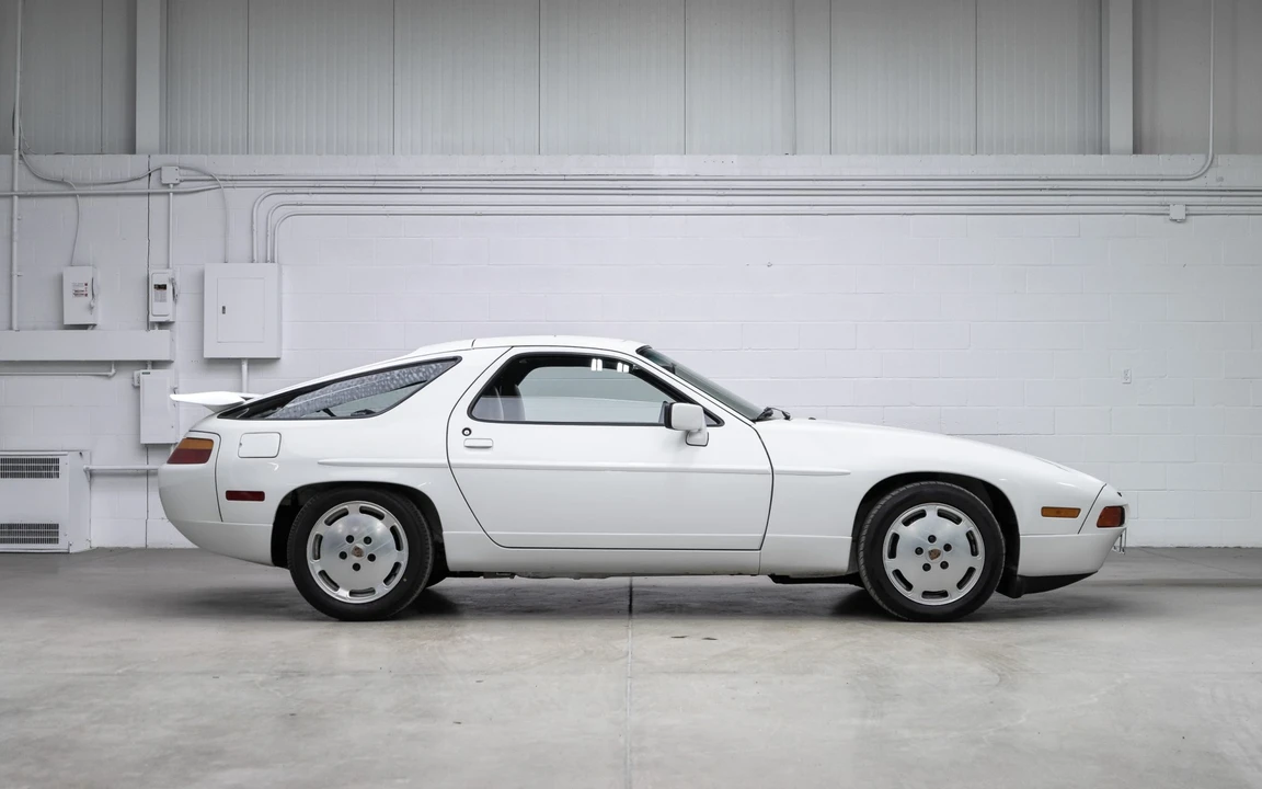 1988 Porsche 928 S4 - Image 5 of 31