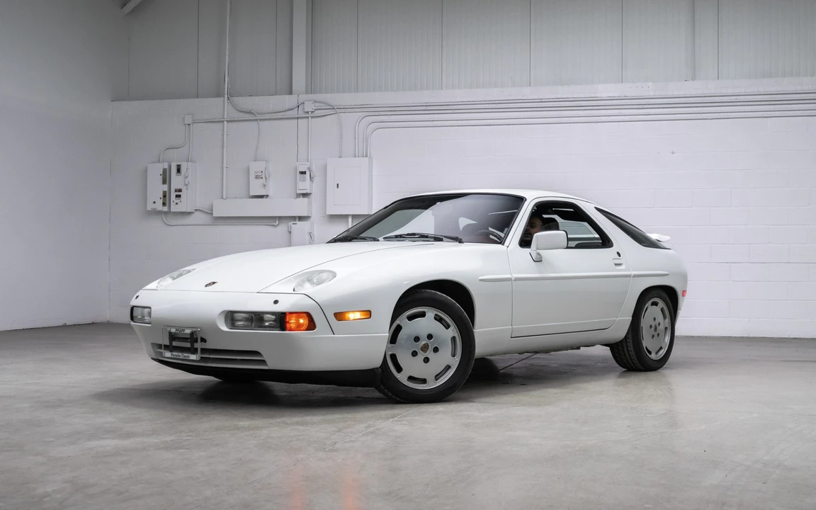 1988 Porsche 928 S4 - Image 2 of 31