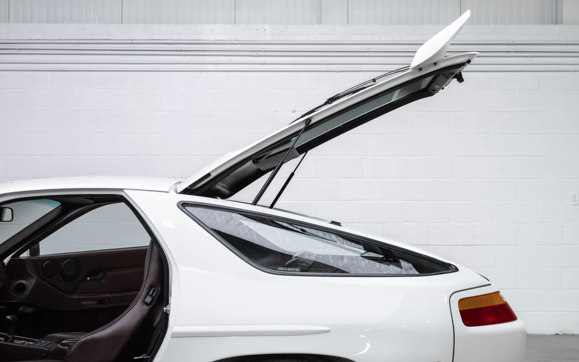 1988 Porsche 928 S4 - Image 22 of 31