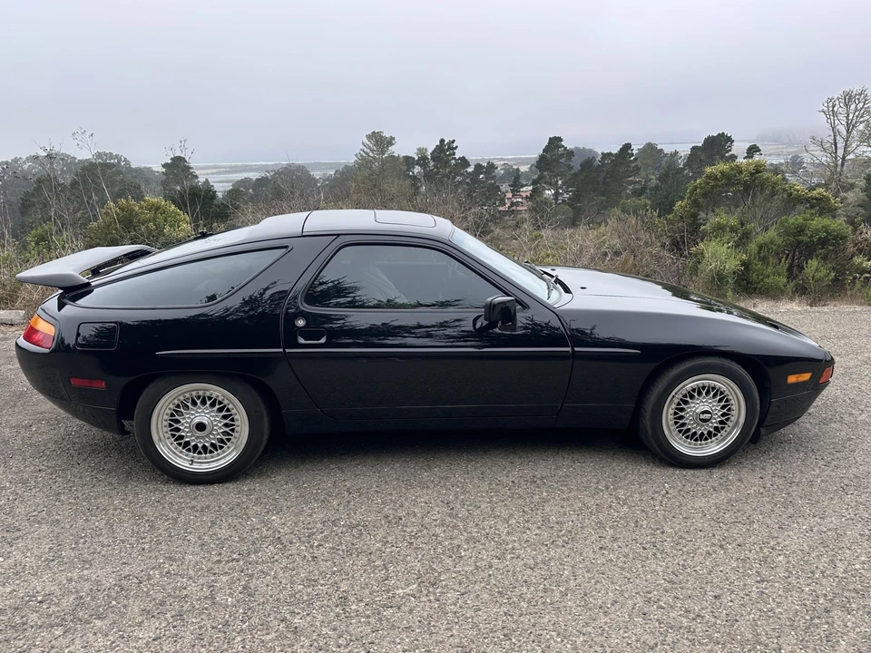 1988 Porsche 928 S4 - Image 9 of 31