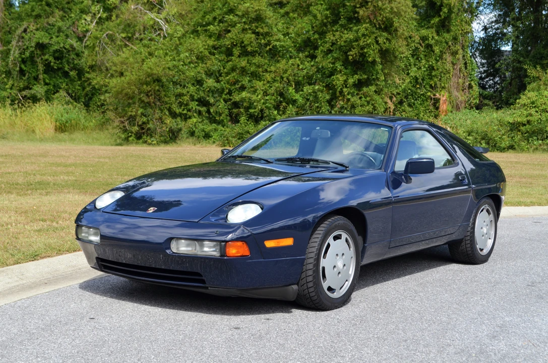 1988 Porsche 928 S4 - Image 2 of 31