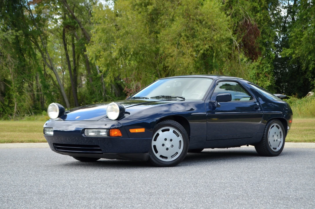1988 Porsche 928 S4 - Image 6 of 31