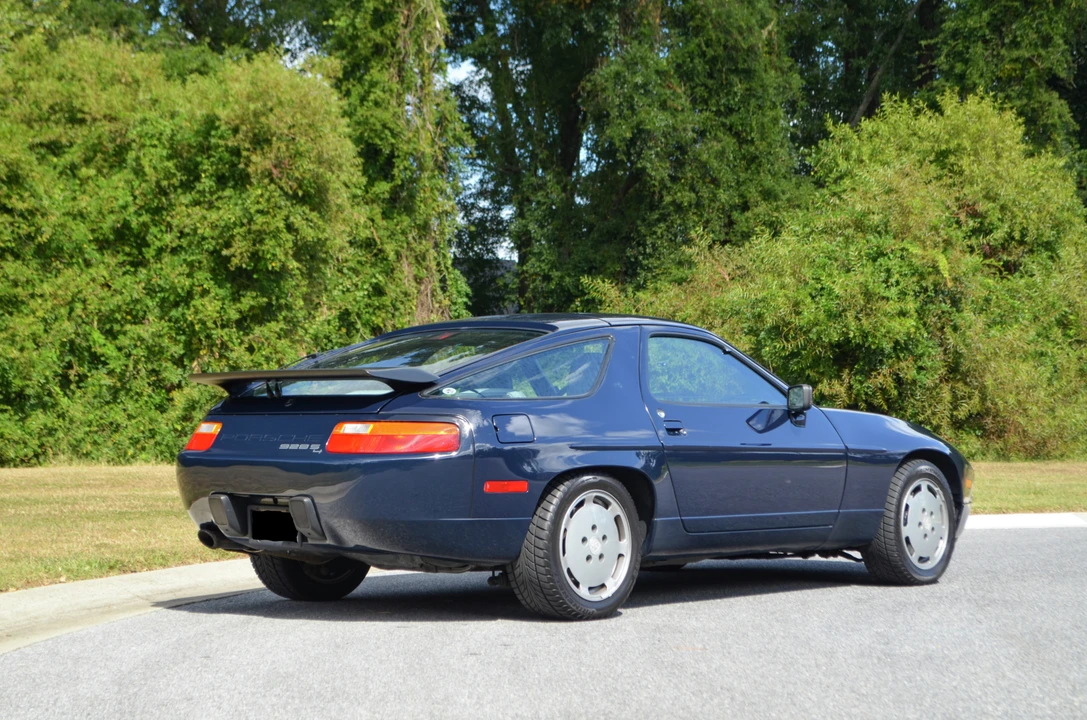 1988 Porsche 928 S4 - Image 13 of 31