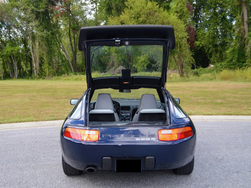 1988 Porsche 928 S4 - Image 12 of 31