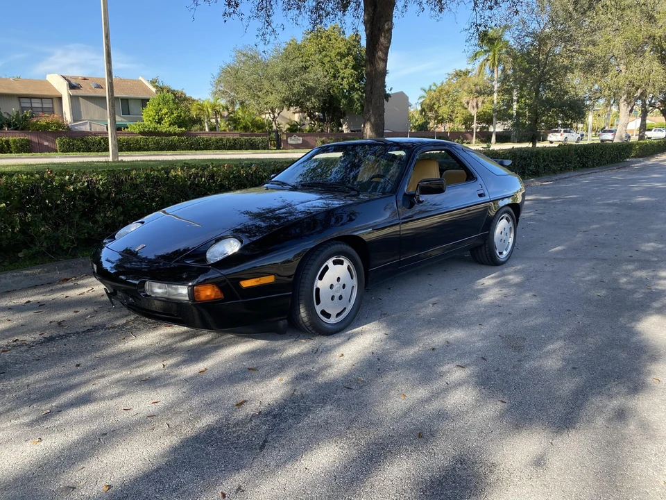 1988 Porsche 928 S4 - Image 2 of 31