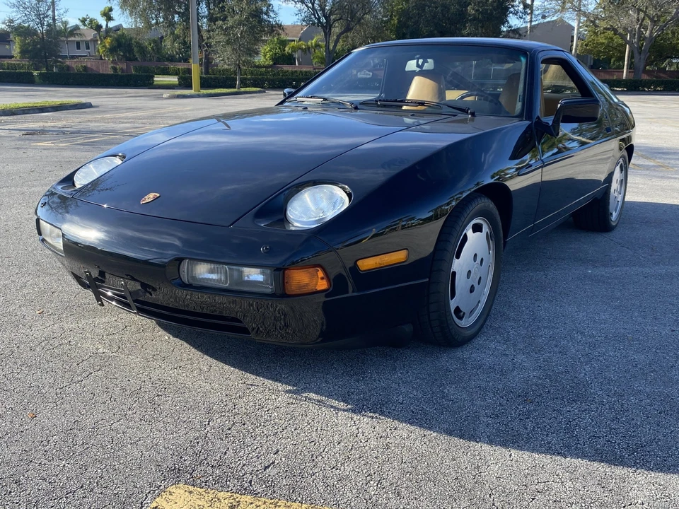 1988 Porsche 928 S4 - Image 3 of 31