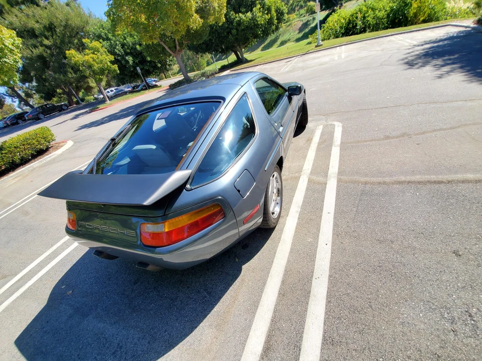 1988 Porsche 928 S4 - Image 14 of 31