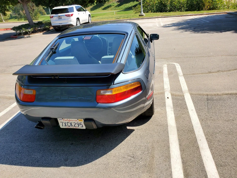 1988 Porsche 928 S4 - Image 15 of 31