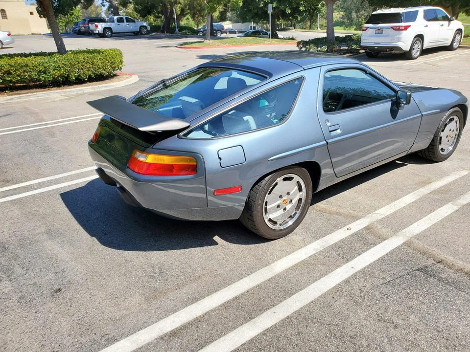 1988 Porsche 928 S4 - Image 13 of 31