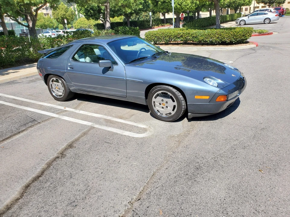 1988 Porsche 928 S4 - Image 8 of 31
