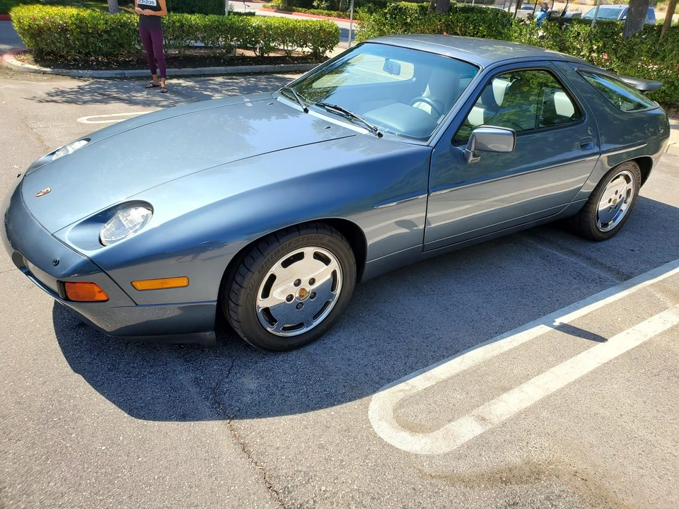 1988 Porsche 928 S4 - Image 2 of 31