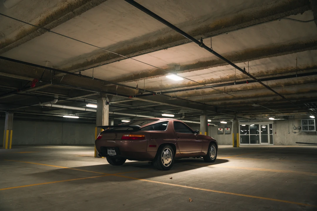 1988 Porsche 928 S4 - Image 8 of 31