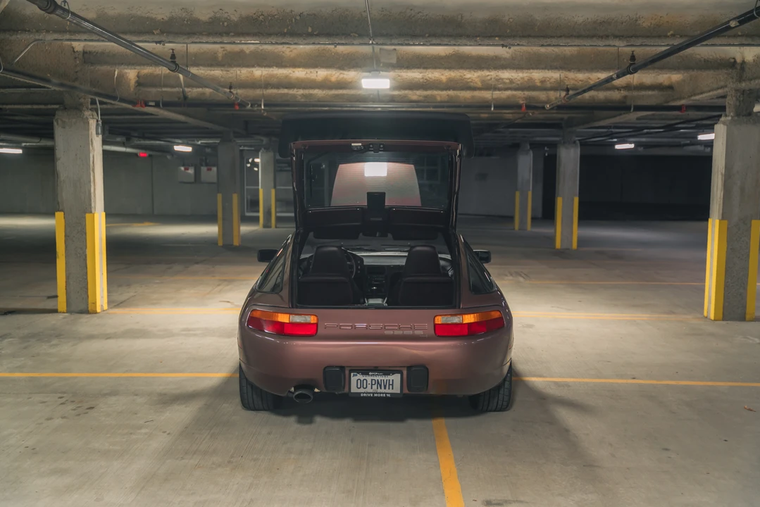1988 Porsche 928 S4 - Image 7 of 31