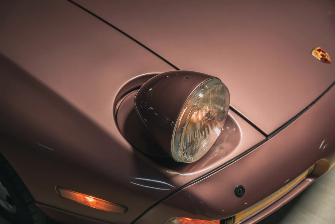 1988 Porsche 928 S4 - Image 14 of 31