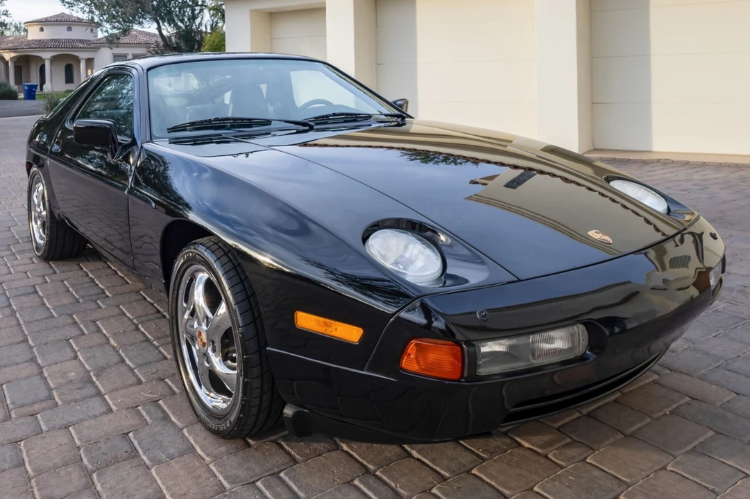 1988 Porsche 928 S4 - Image 1 of 31