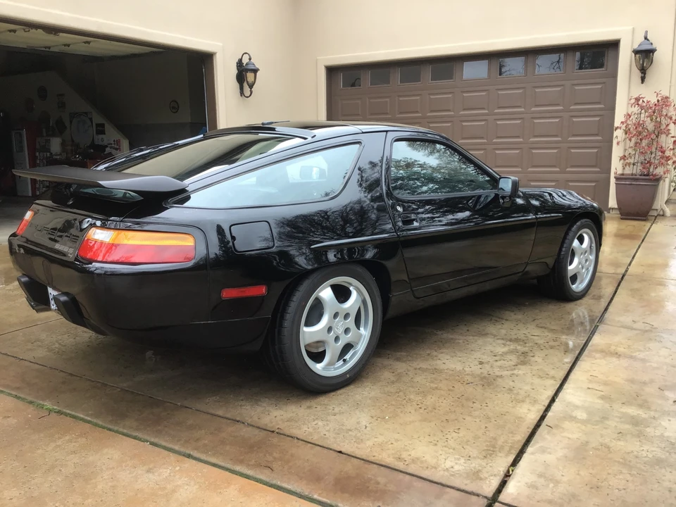 1988 Porsche 928 S4 - Image 7 of 31