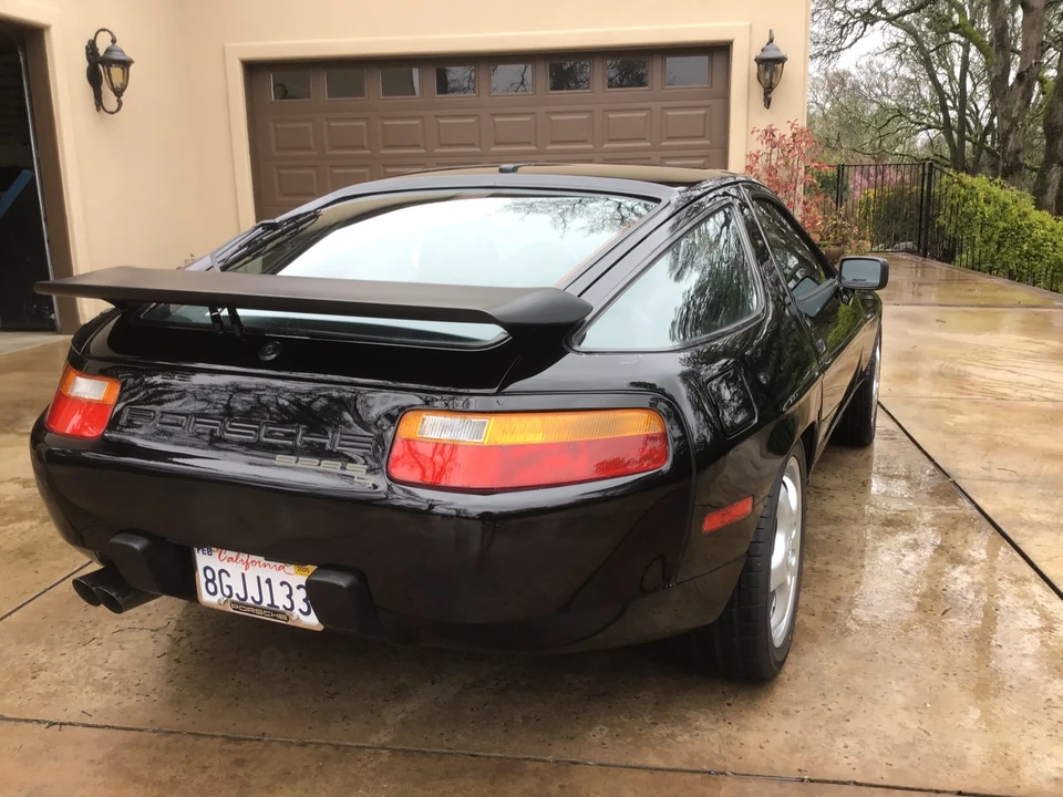 1988 Porsche 928 S4 - Image 8 of 31