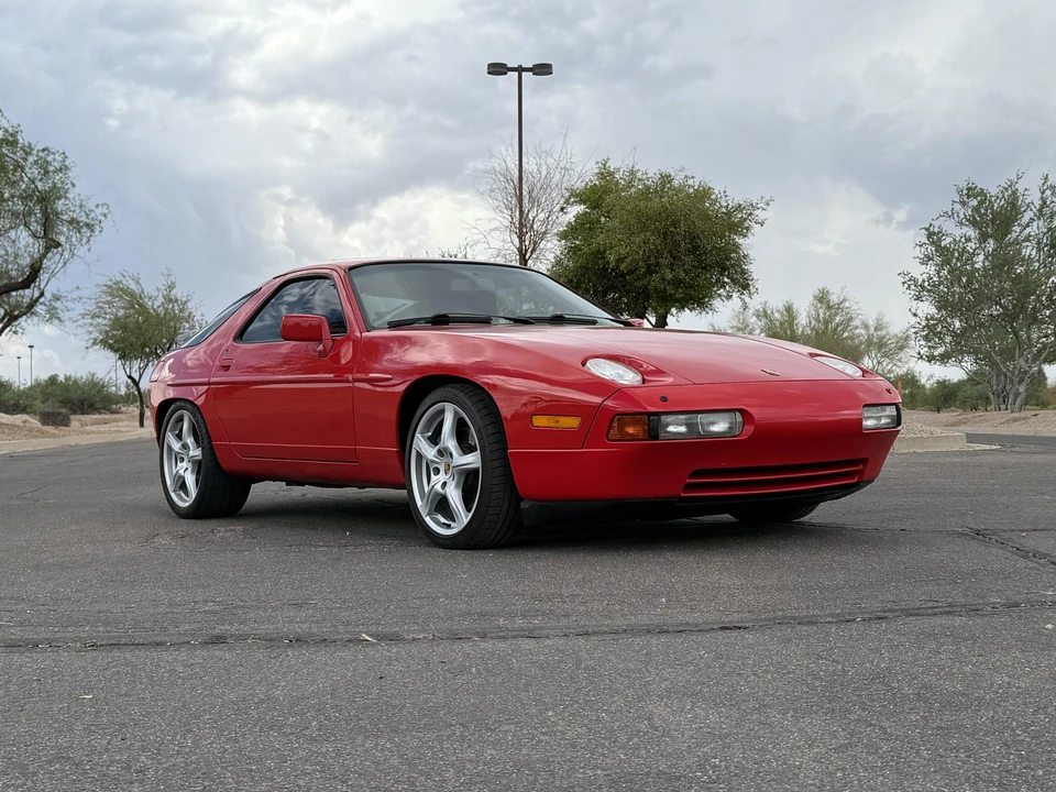 1988 Porsche 928 S4 - Image 8 of 31