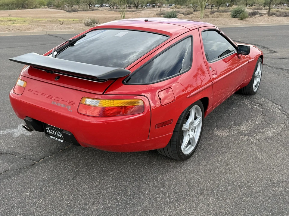 1988 Porsche 928 S4 - Image 14 of 31