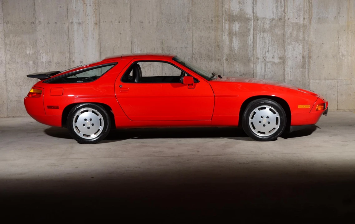 1988 Porsche 928 S4 - Image 7 of 31