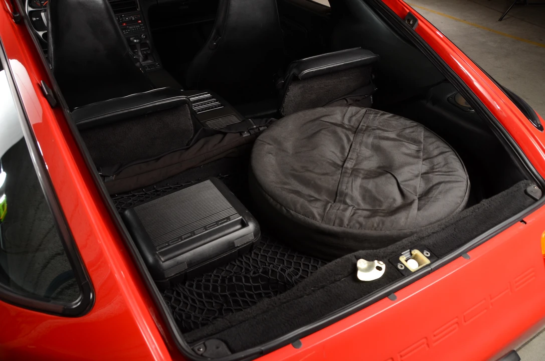 1988 Porsche 928 S4 - Image 30 of 31