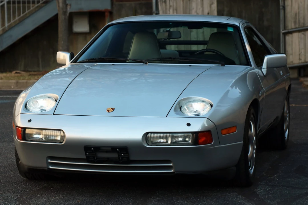1988 Porsche 928 S4 - Image 6 of 31