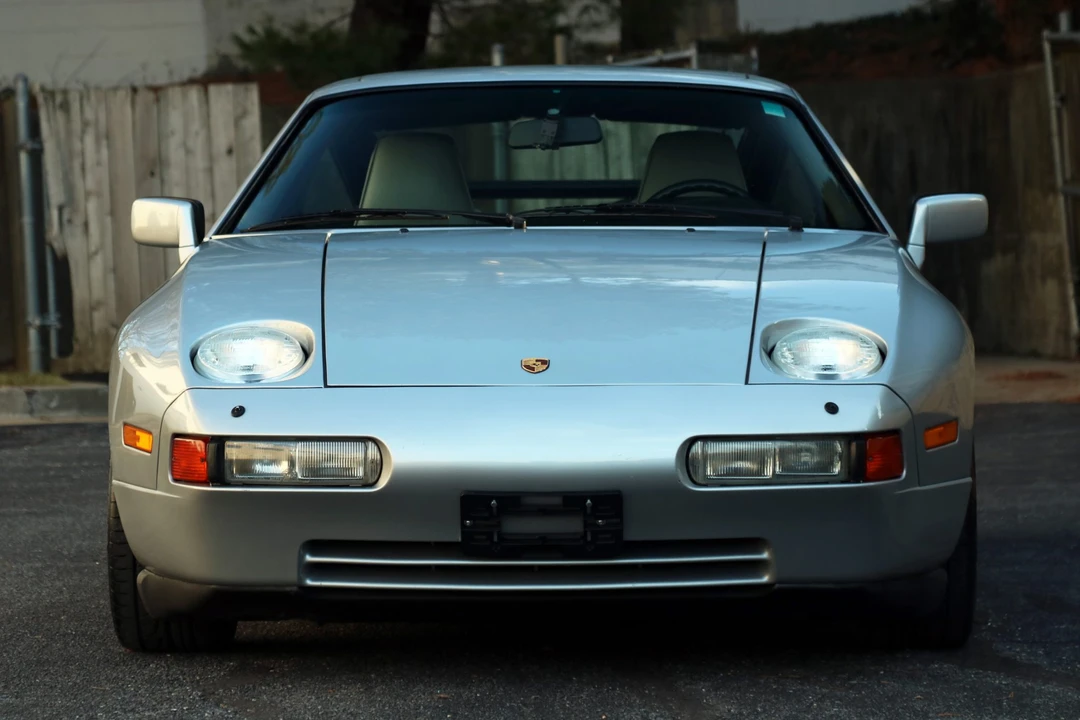 1988 Porsche 928 S4 - Image 7 of 31