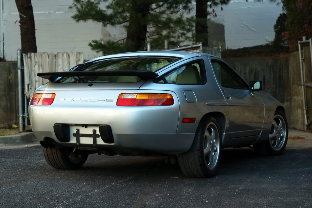 1988 Porsche 928 S4 - Image 11 of 31
