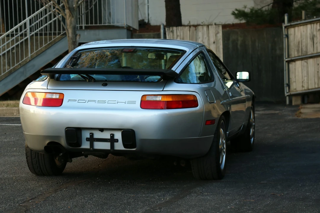 1988 Porsche 928 S4 - Image 12 of 31