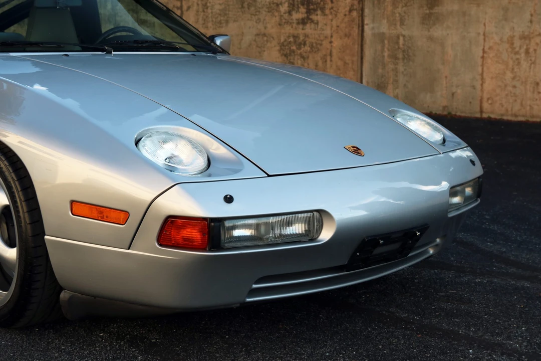 1988 Porsche 928 S4 - Image 16 of 31