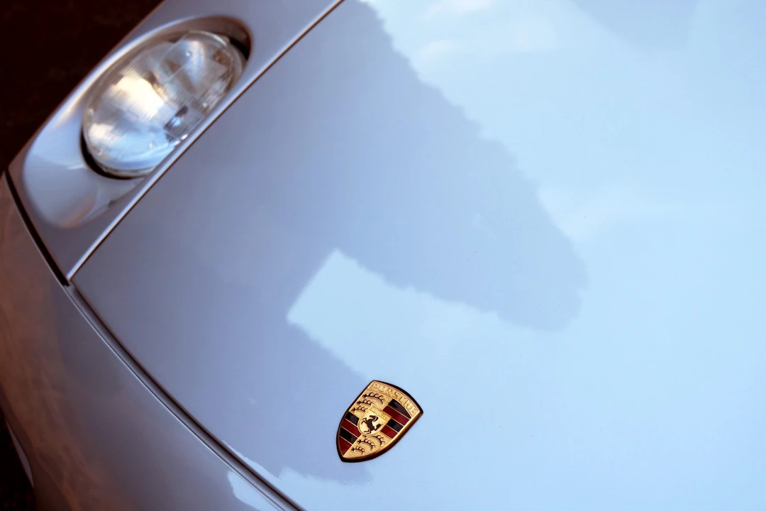 1988 Porsche 928 S4 - Image 18 of 31