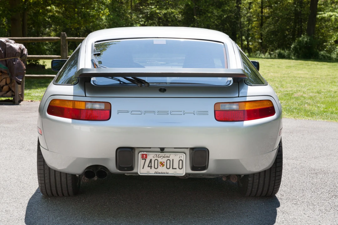 1988 Porsche 928 S4 - Image 30 of 31