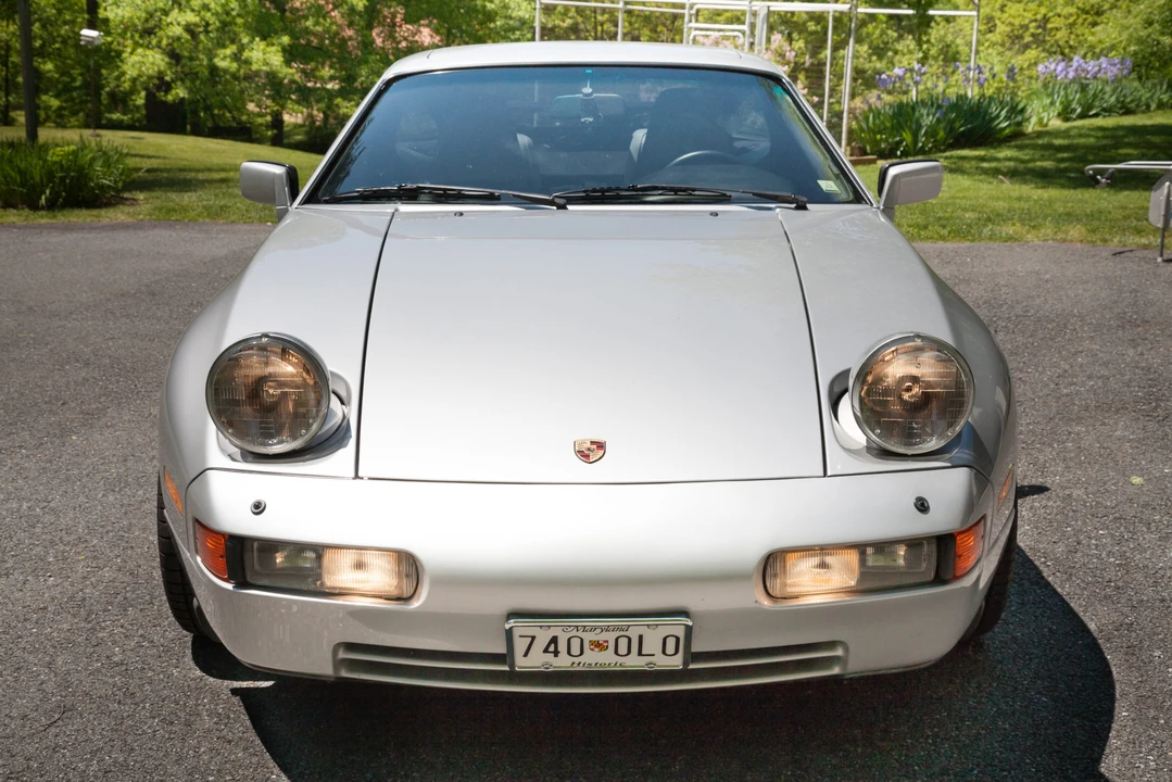 1988 Porsche 928 S4 - Image 10 of 31
