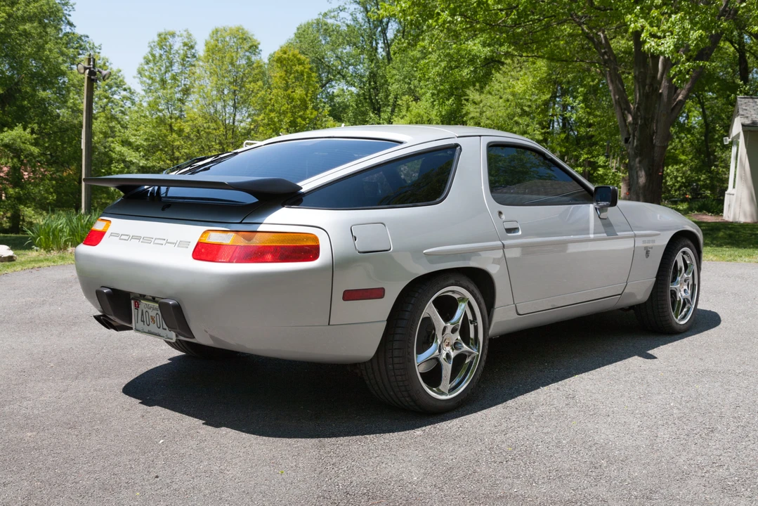 1988 Porsche 928 S4 - Image 24 of 31