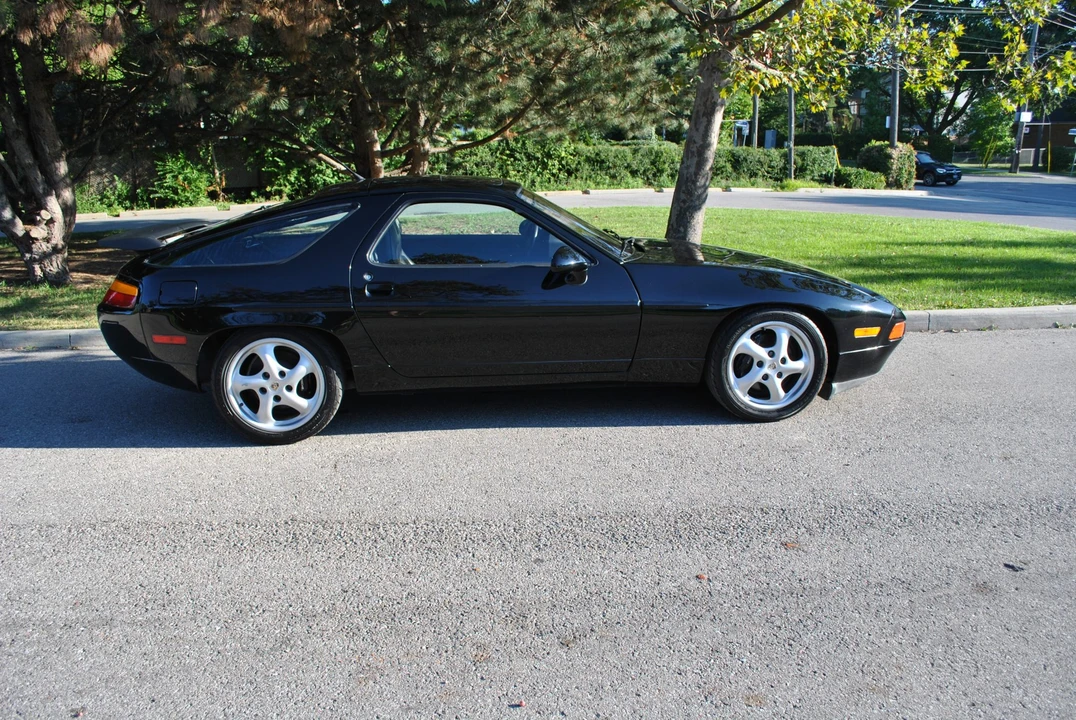 1988 Porsche 928 S4 - Image 18 of 31